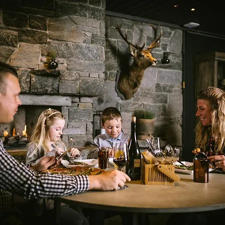 Highland Отель